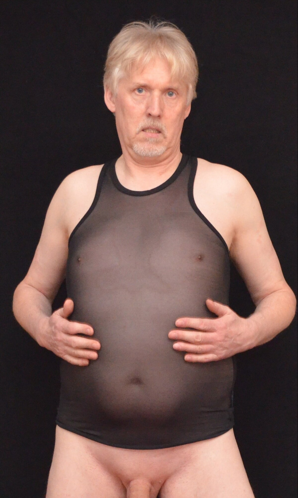 Tom reider - wearing only a shirt: 5 nude pics