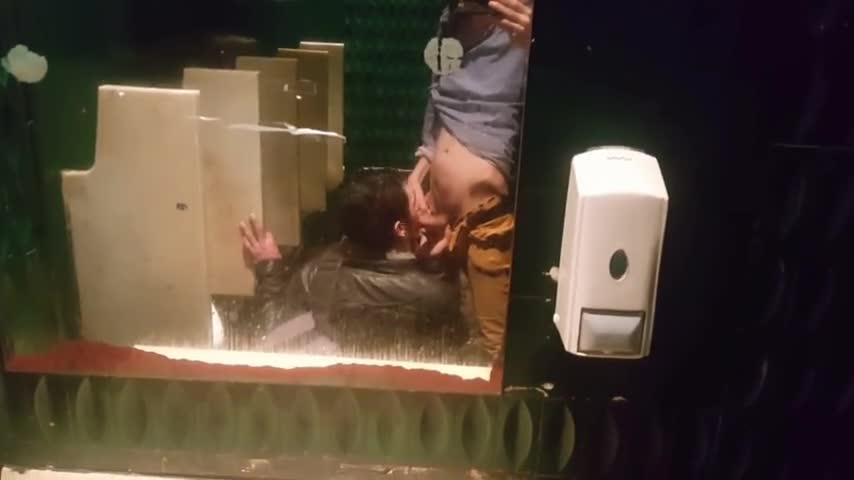 Caught a stranger blowing cock in a public toilet