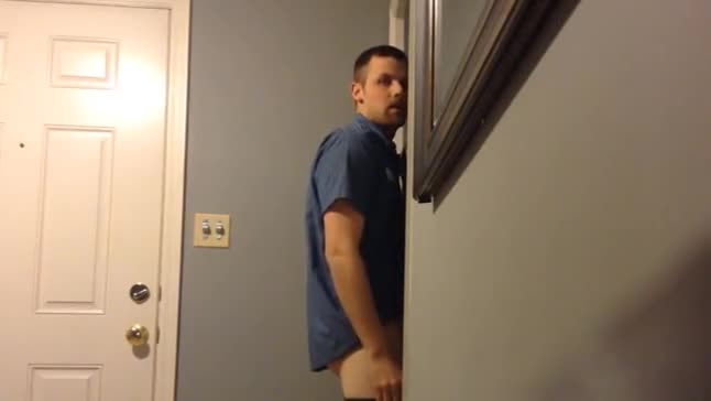 Horny straight handyman trying a glory hole