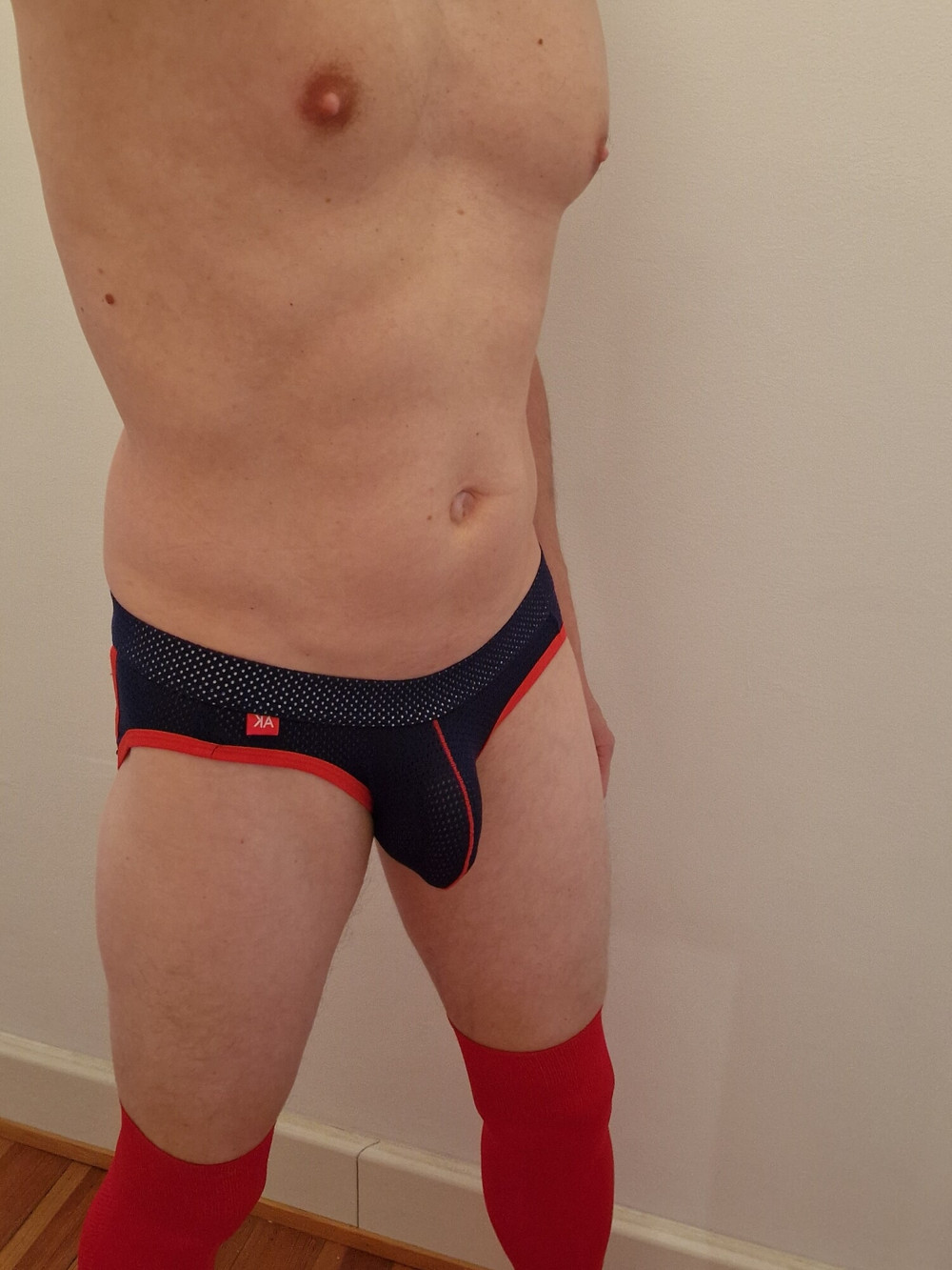 Jockstrap: 5 nude pics