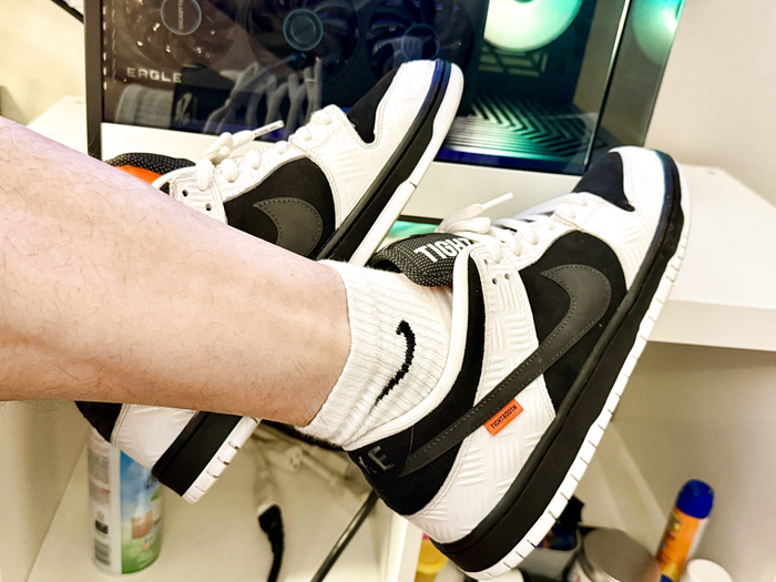 Sb dunks on my size us13 feet.