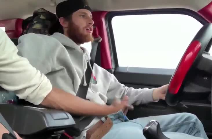 Jerking off my married best friend while driving