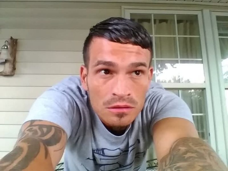 Mason: 7 nude pics