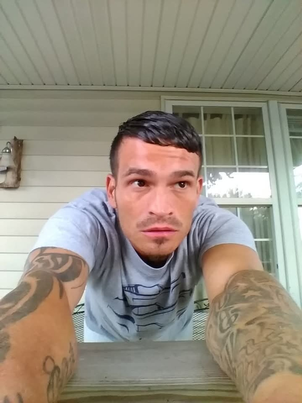 Mason: 7 nude pics