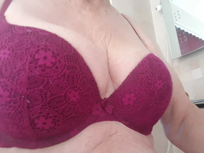 Morning : 7 nude pics