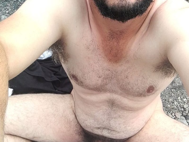 Nudity in public: 9 nude pics
