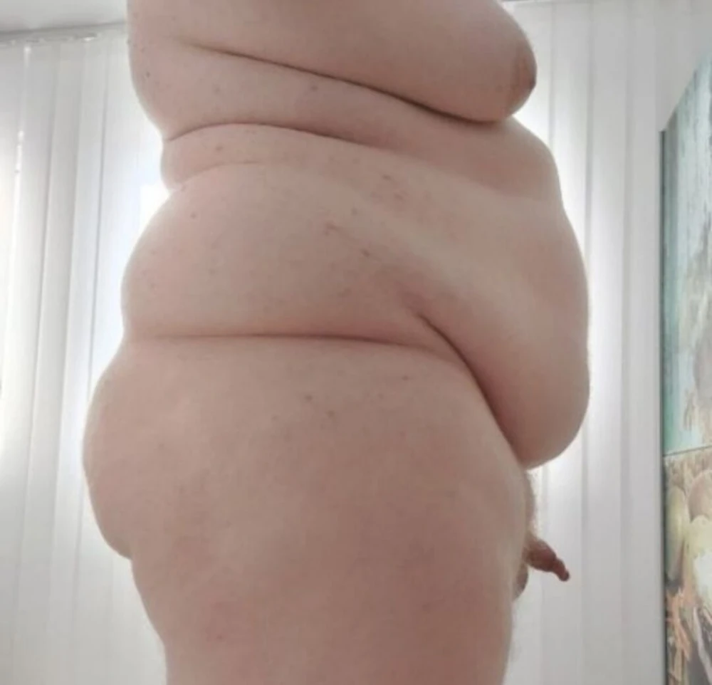 Chubby boy: 8 nude pics