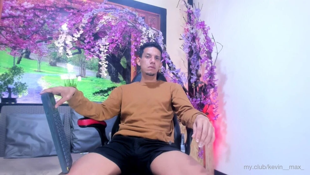 Kevin__max_ free photos: 23 nude pics